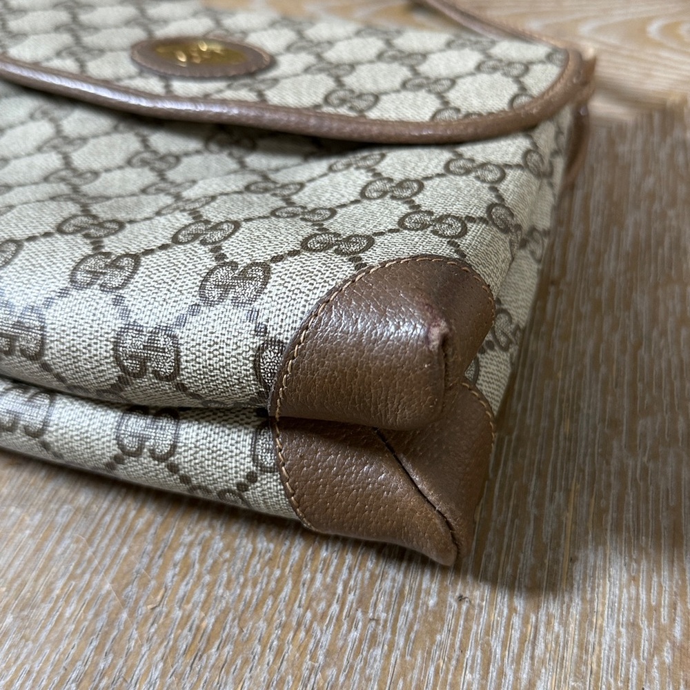 GUCCI Vintage Beige and Brown Crossbody Bag - Picture 4 of 15